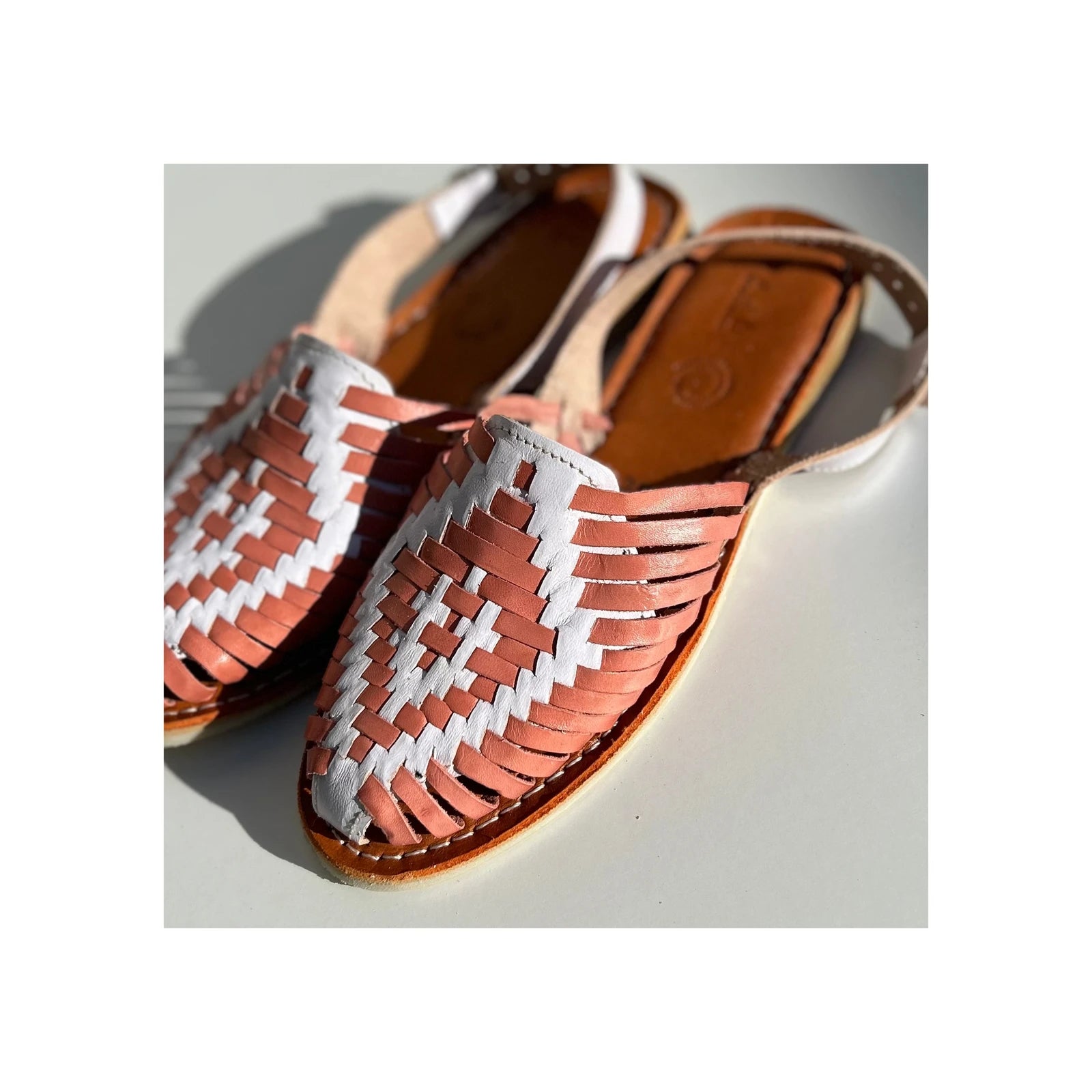 Palenque flamingo sandal